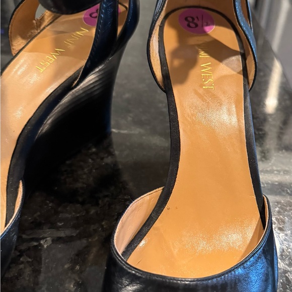 Nine West Black Leather Wedges - Picture 1 of 7